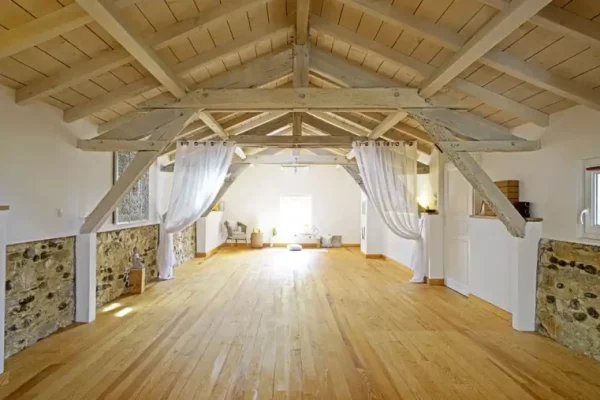 Cours & retraites yoga Landes | Charlotte Alibert | gaiatree salle de cours